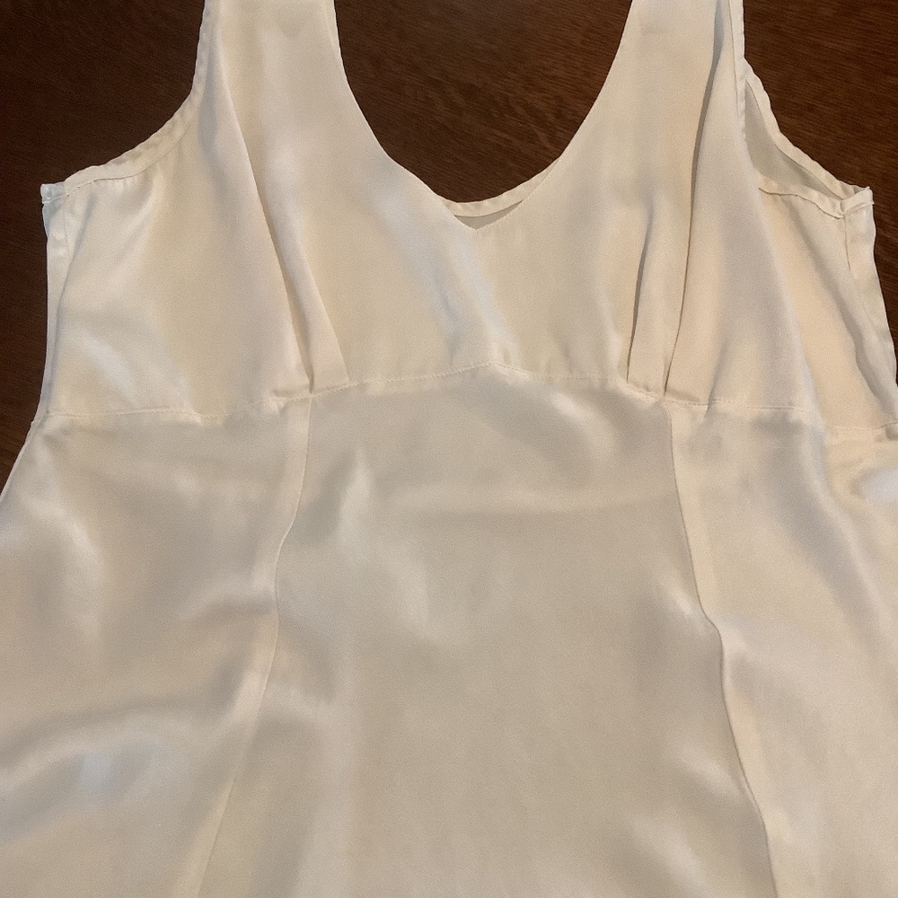 100% silk gown M made in Canada